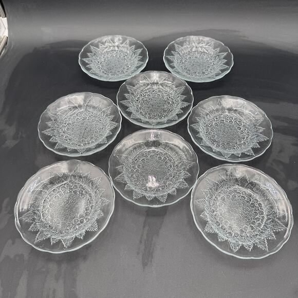 Set of 8 Vintage Dessert or Bread & Butter Plates by KIG Indonesia - Picture 4 of 7